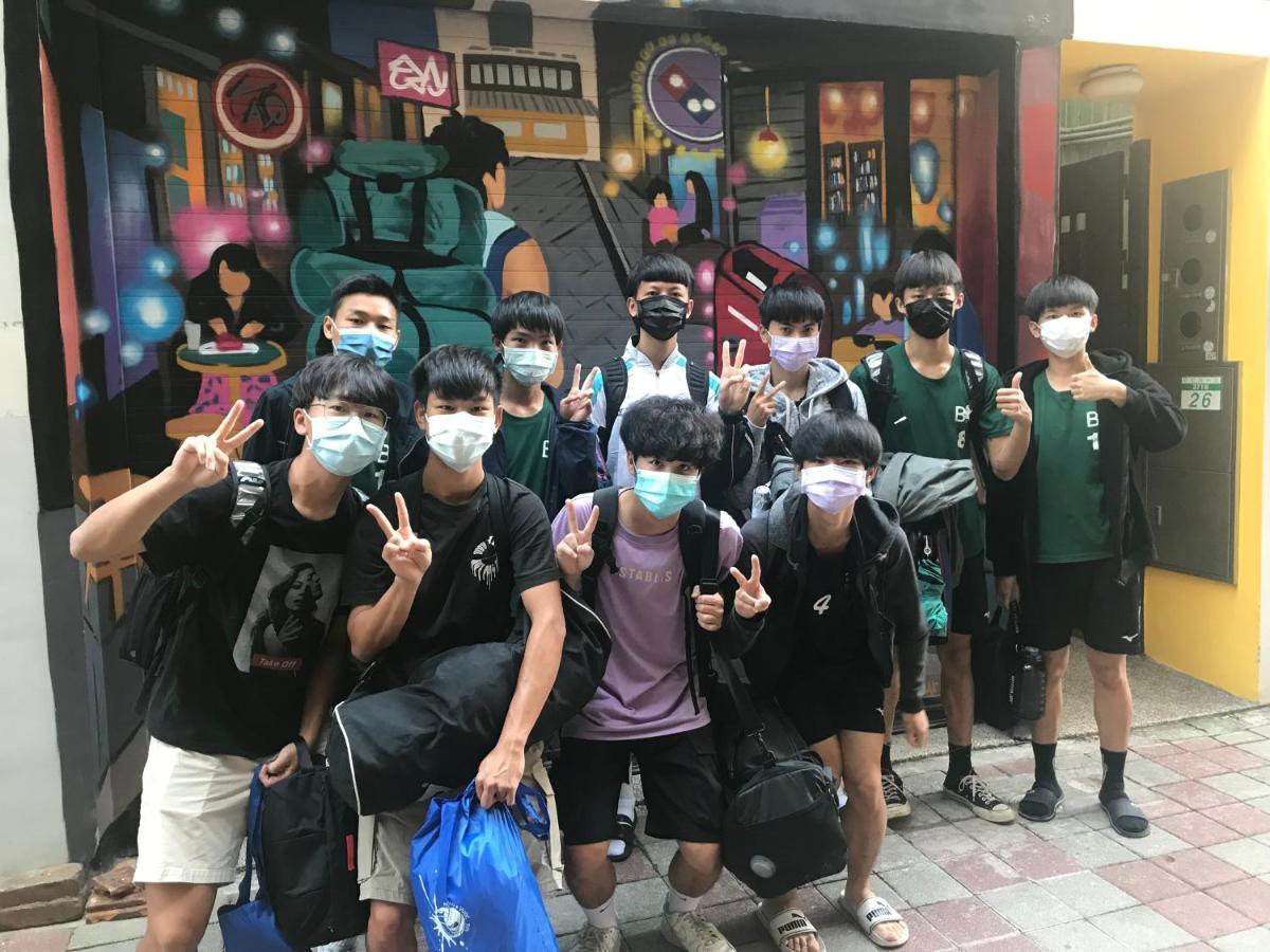 マイディーア バックパッカー B&B 台南 エクステリア 写真